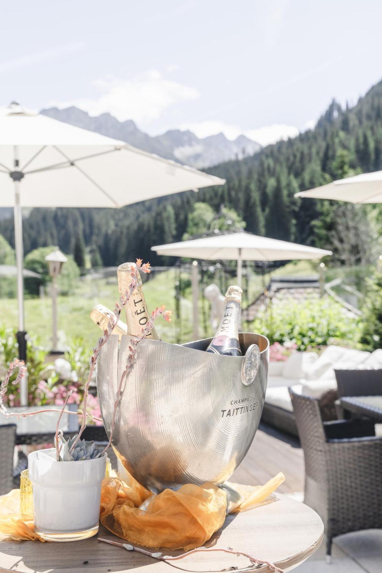 Traumhotel Alpina Superior --Yoga Und Ayurvedahotel (Adults Only) Gerlos Exterior foto